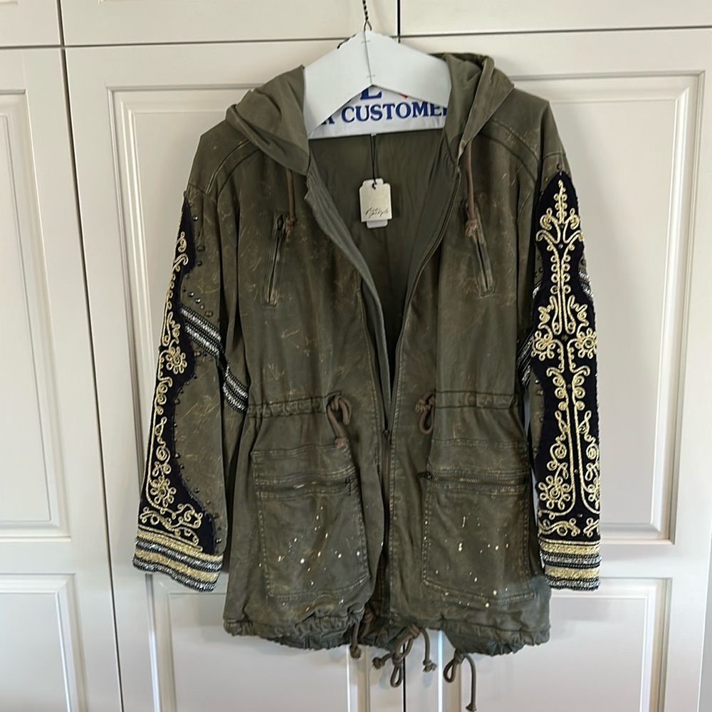 QUICK SALE! The most popular  “FREE PEOPLE ” MILITARY PARKA size S